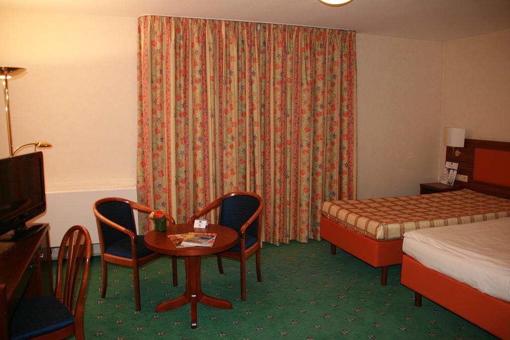 שטוטגרט Best Western Hotel Ketterer מראה חיצוני תמונה